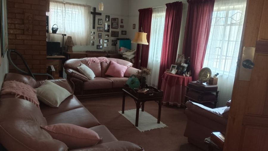 3 Bedroom Property for Sale in Ellaton North West